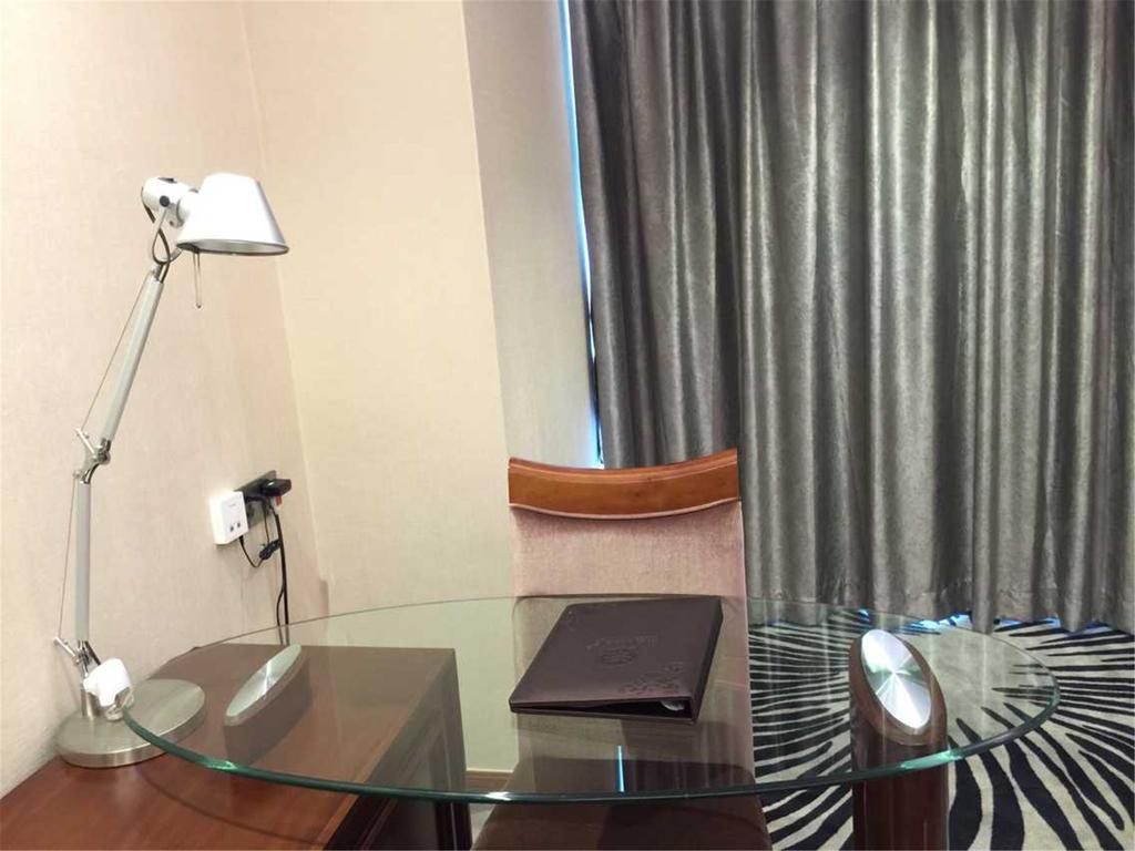 The Century Hotel Zhongshan  Rum bild